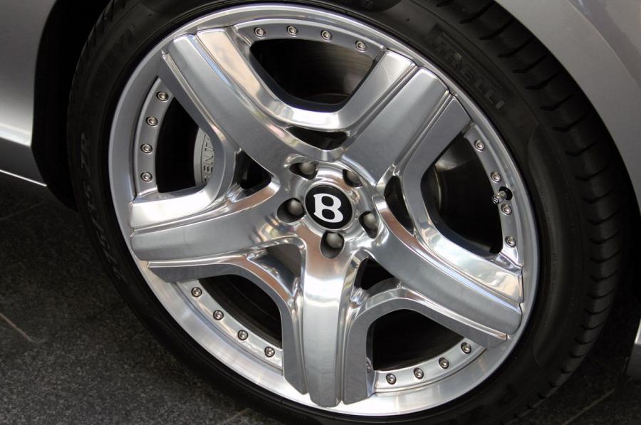  Bentley Continental GTC 2012 года  (фото 51 из 141)